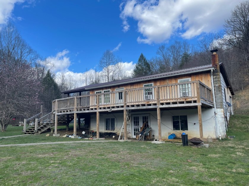 **Escape to Your Own Mini-Farm Paradise in Duck, West Virginia - - photo 26