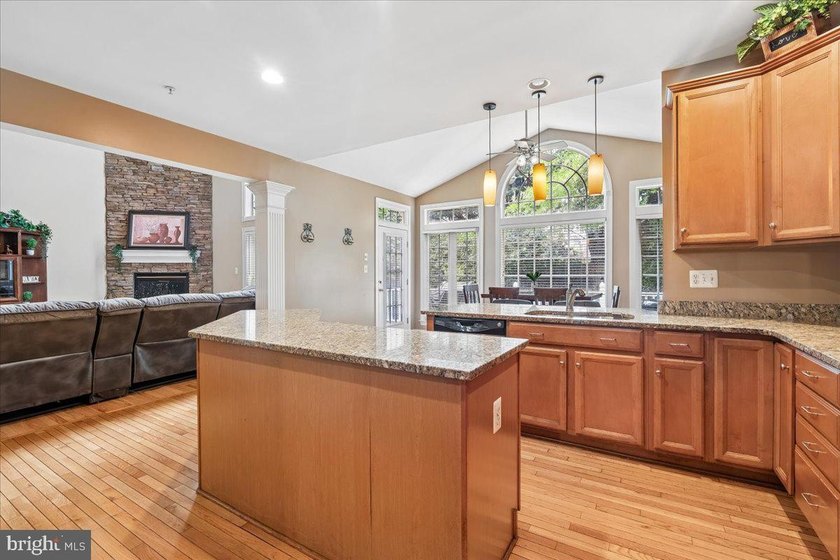 Look no further!! You will love the feel of this huge 3-level - photo 6