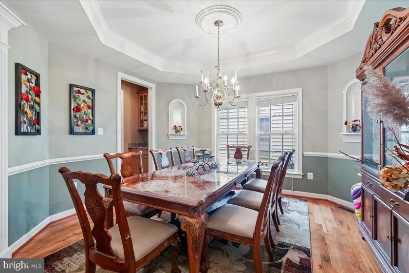 Look no further!! You will love the feel of this huge 3-level - photo 7