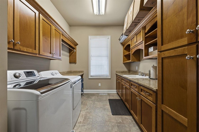 Welcome to your dream hobby farm! This picturesque home on - photo 30