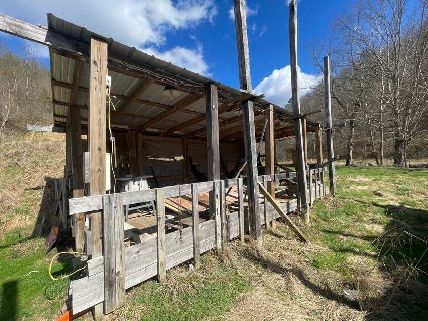 **Escape to Your Own Mini-Farm Paradise in Duck, West Virginia - - photo 46