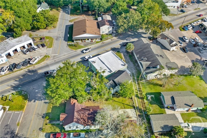Exceptional Commercial + Residential Package Opportunity! Unique - photo 8