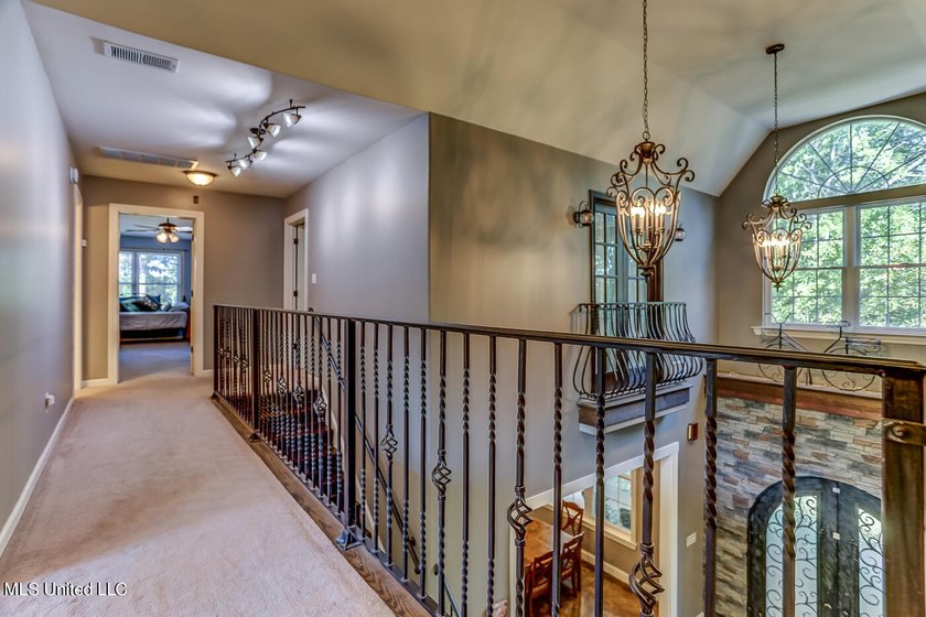 Live in Your Second Favorite Resort Vacation: Serene 5-Bedroom - photo 34