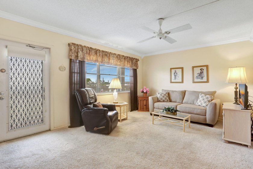 Welcome to one of the most sought after and impeccably kept - photo 6