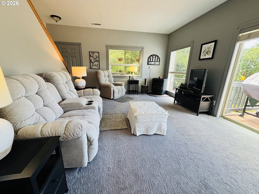 Immaculately maintained cedar sided home on 3.17 private acres - photo 12