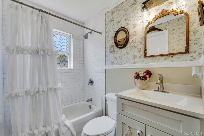 Nestled In The San Remo Section Of Kings Park, This Charming 3 - photo 15