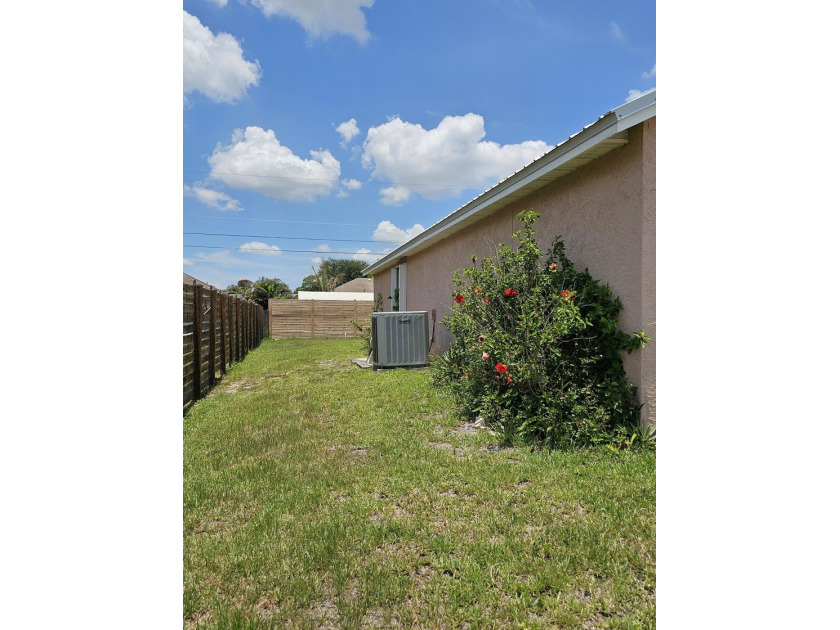 Welcome home to this well-maintained 3 B/R, 2 BA with a 2 car - photo 2