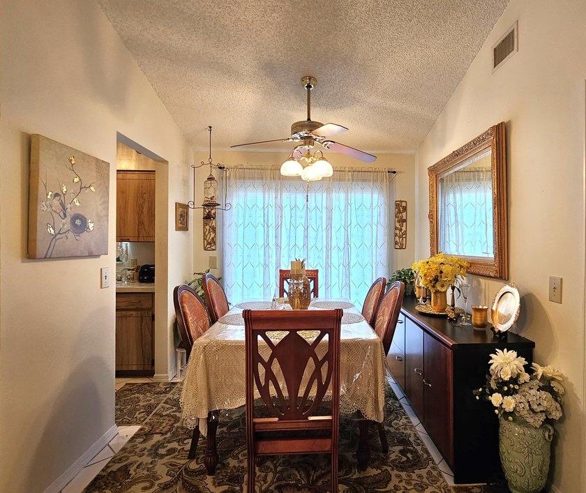 Welcome home to this well-maintained 3 B/R, 2 BA with a 2 car - photo 7