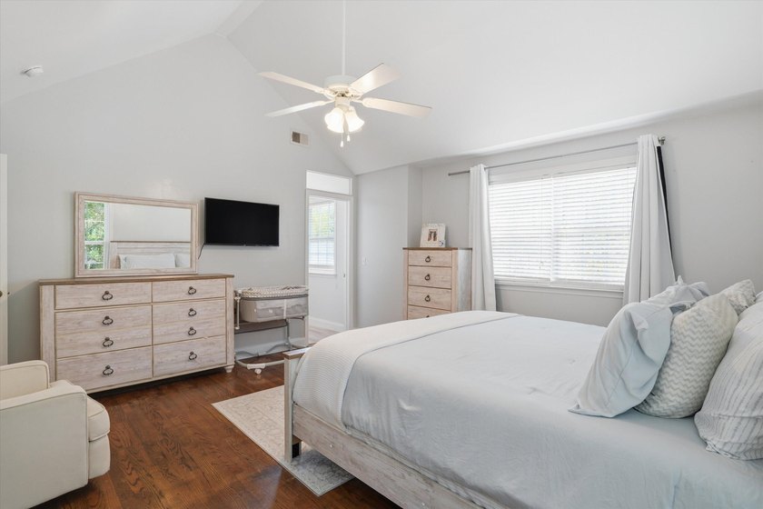 This beautifully updated home located centrally in North - photo 15