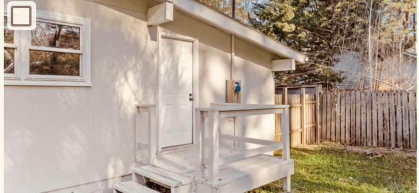 Completely renovated 3 Bedroom,2 bathroom 1512 sq ft.New HVAC - photo 5