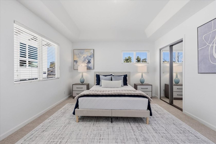 OPEN HOUSE SAT/SUN Corner END Unit with Back Yard, Located in - photo 19