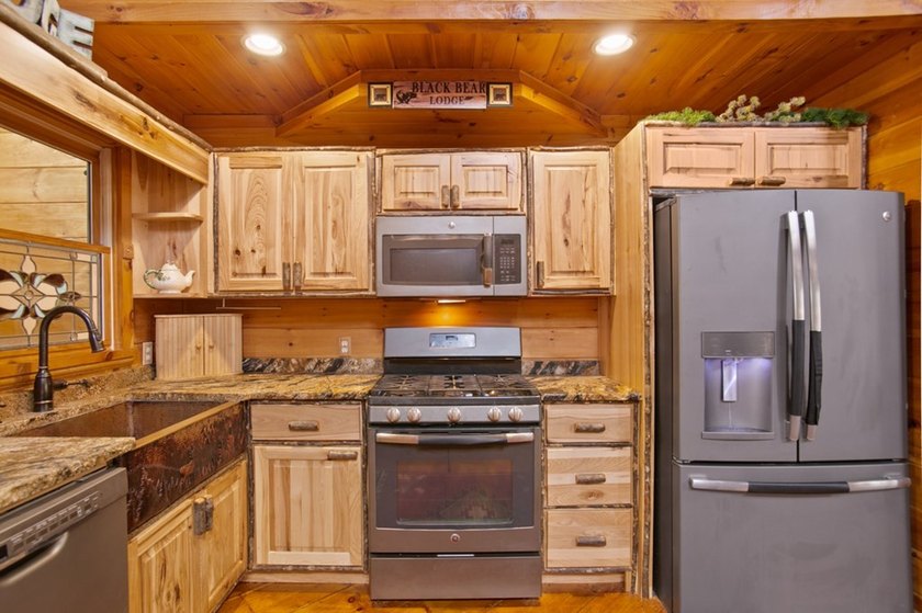 MOTIVATED SELLER! Ready to leave the noise behind? Welcome to - photo 15