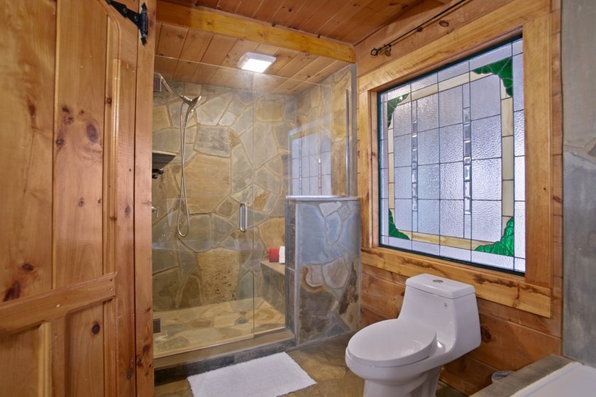 MOTIVATED SELLER! Ready to leave the noise behind? Welcome to - photo 36