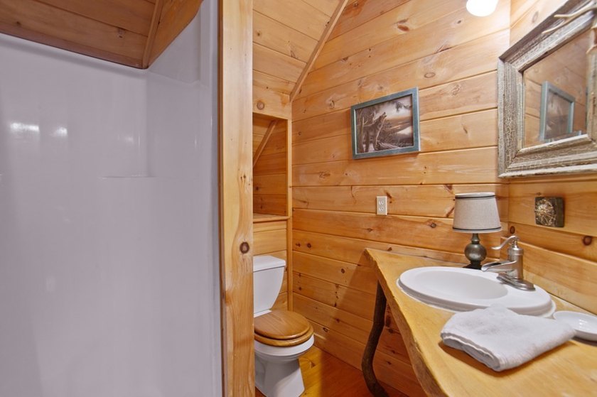 MOTIVATED SELLER! Ready to leave the noise behind? Welcome to - photo 39