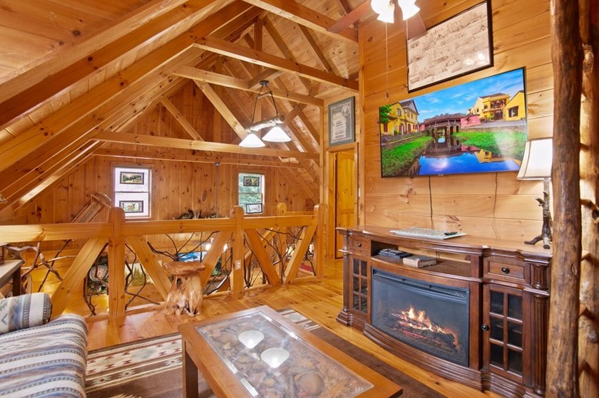 MOTIVATED SELLER! Ready to leave the noise behind? Welcome to - photo 41