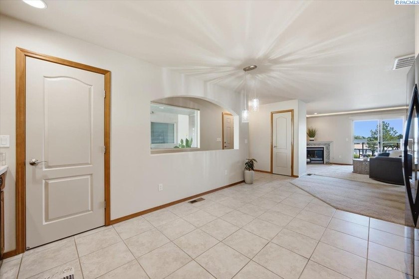 MLS# 294360 Welcome home to the Condos at Canyon Lakes. This - photo 11