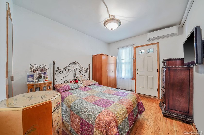 Step into your new home - a beautifully maintained home in the - photo 15