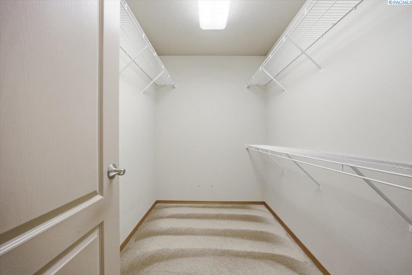 MLS# 294360 Welcome home to the Condos at Canyon Lakes. This - photo 20