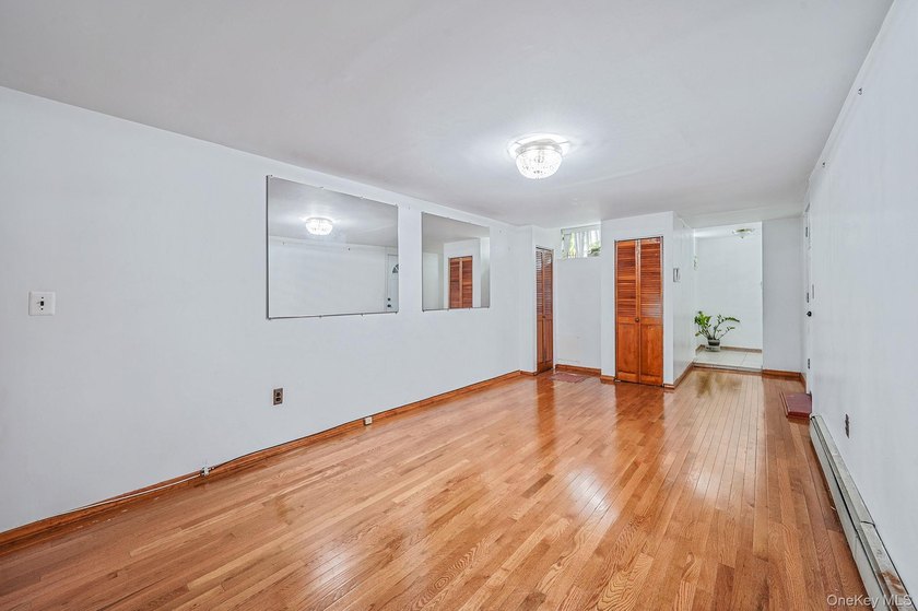 Step into your new home - a beautifully maintained home in the - photo 23