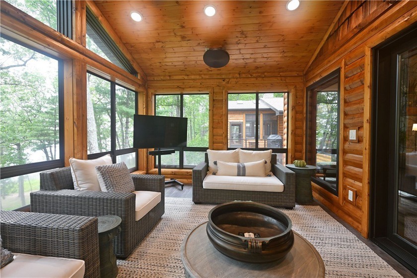 Exquisite lakefront estate on Victory Heights showcasing 240 - photo 20