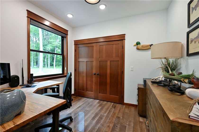Exquisite lakefront estate on Victory Heights showcasing 240 - photo 23