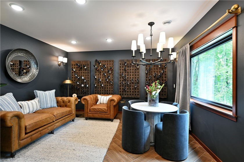 Exquisite lakefront estate on Victory Heights showcasing 240 - photo 41