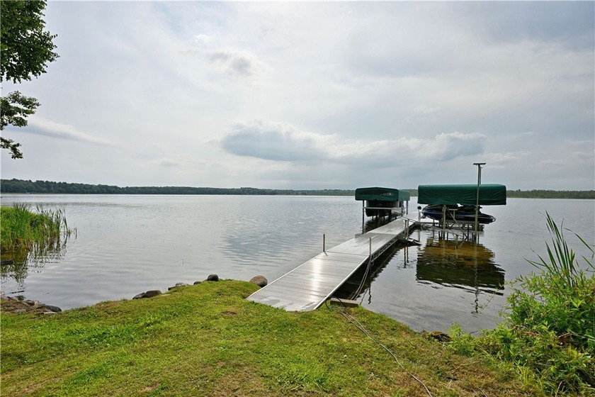 Exquisite lakefront estate on Victory Heights showcasing 240 - photo 59