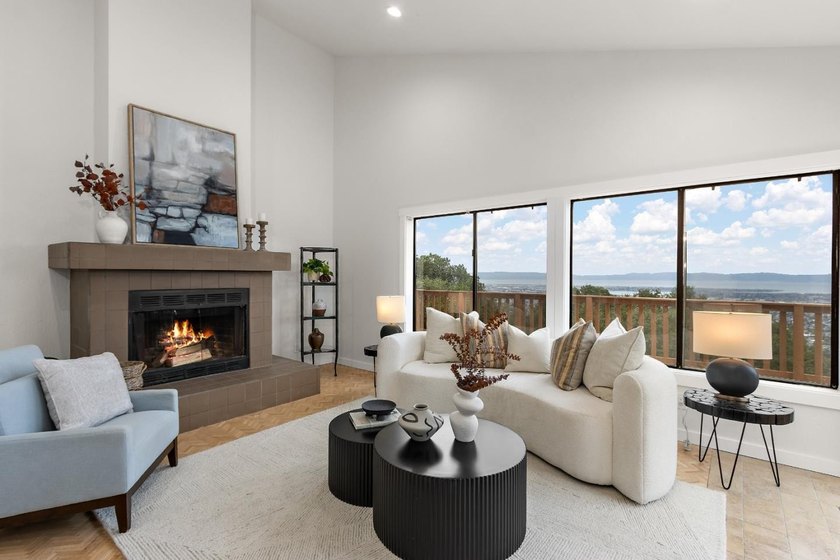 Come home to sweeping 180 degrees Bay views, perfect for sipping - photo 8