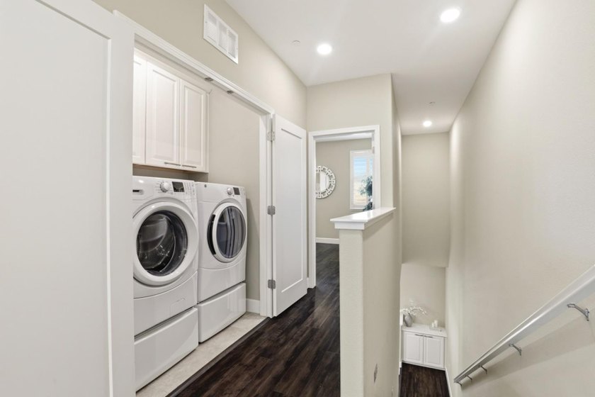 Modern, spacious, and thoughtfully designed, this stunning - photo 11