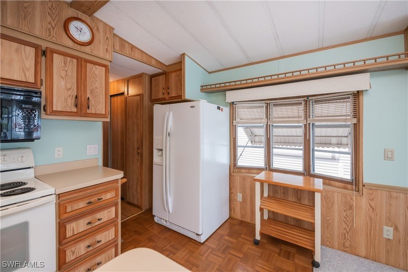 !!!Excellent Value!!! this is a GREAT opportunity to own in - photo 3