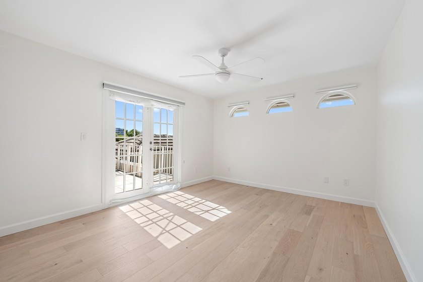 Rarely available 4-bedroom, 3-bath townhouse in Jupiter Harbour - photo 23