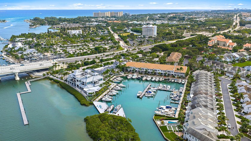 Rarely available 4-bedroom, 3-bath townhouse in Jupiter Harbour - photo 38