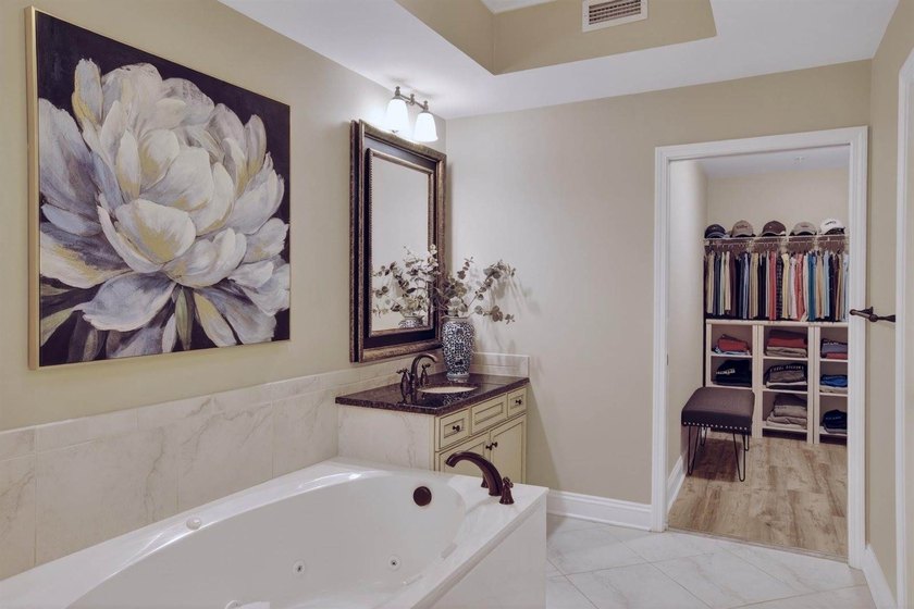 For the buyer who appreciates a setting that can't be replicated - photo 41