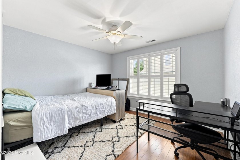 Welcome to this absolutely stunning 3-bedroom, 2-bath home in - photo 22