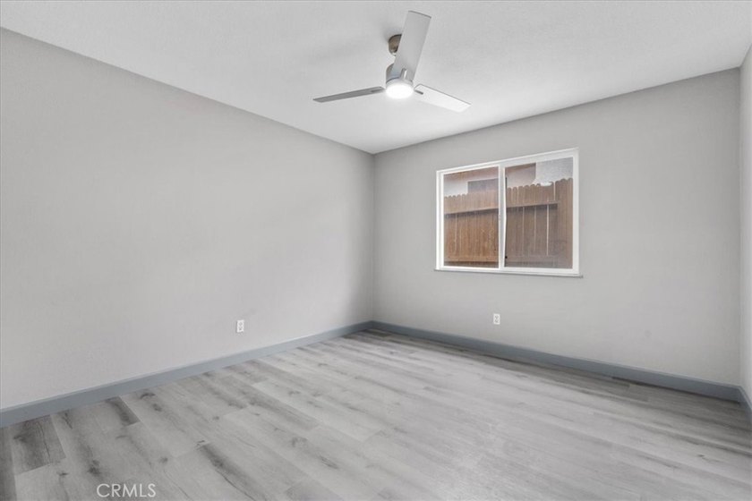 Deal of the Century - A Must-See! Located in the desirable - photo 25