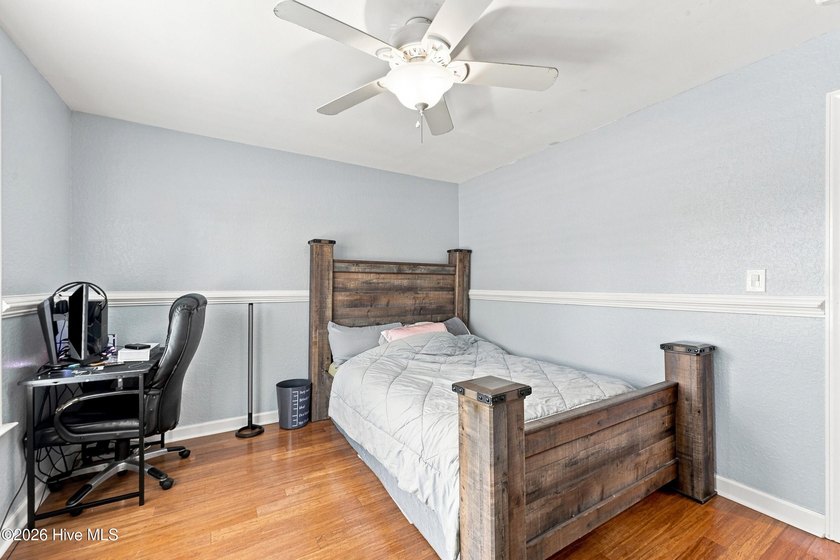 Welcome to this absolutely stunning 3-bedroom, 2-bath home in - photo 27