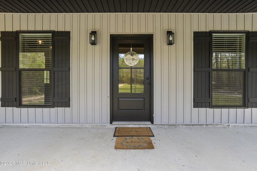 Charming 2-bedroom, 2-bath home on 7.55 acres, built in 2025 - photo 7