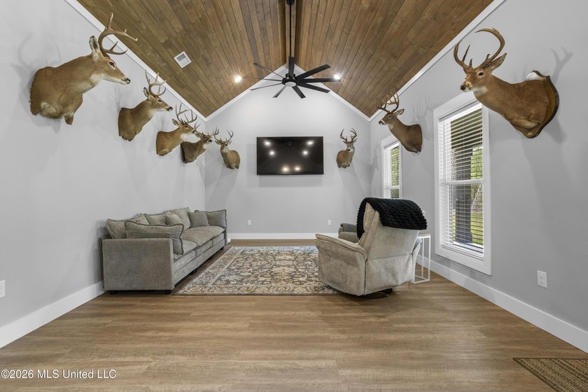 Charming 2-bedroom, 2-bath home on 7.55 acres, built in 2025 - photo 9