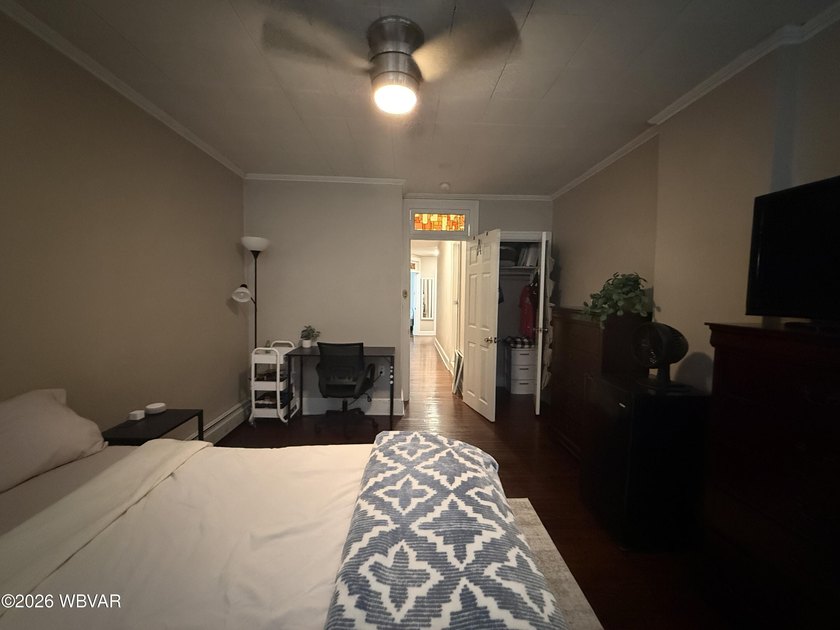 Turnkey student housing investment just minutes from - photo 12