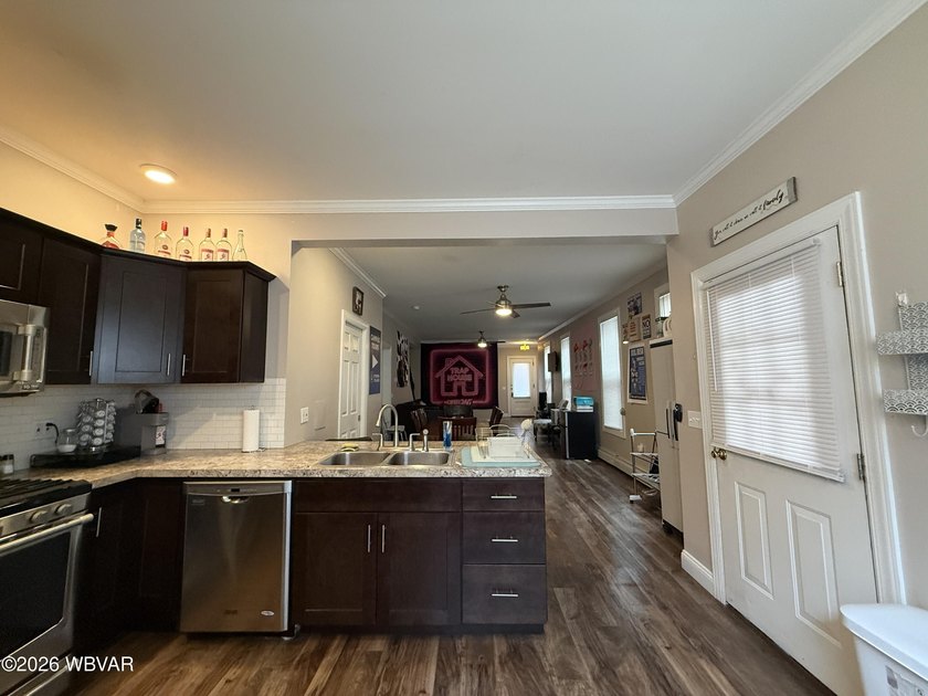 Turnkey student housing investment just minutes from - photo 16