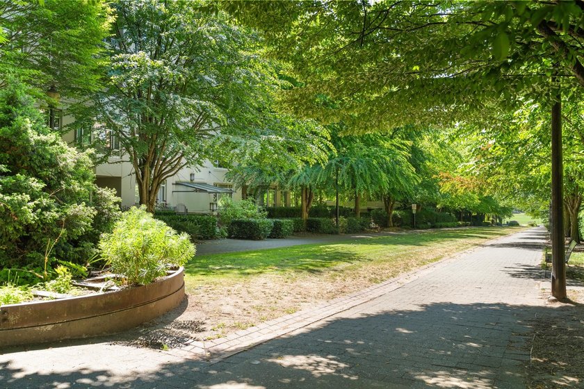 Welcome to Sunset West, a beautifully updated corner residence - photo 33