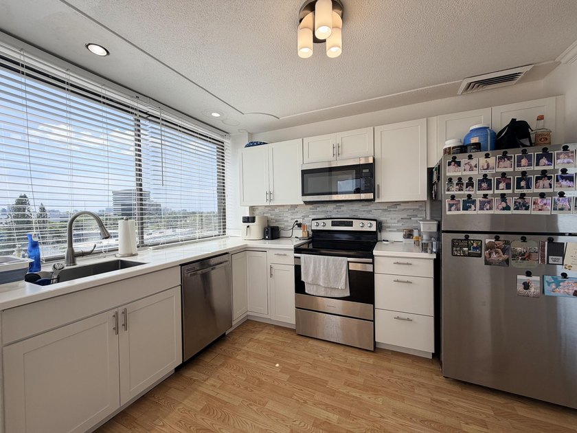 Enjoy effortless Florida living in this bright and inviting - photo 8