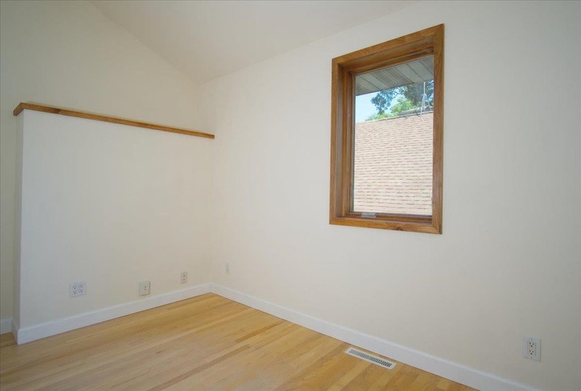 Beautiful LAKE KEGONSA HOME with 50' of frontage, pier, and - photo 38