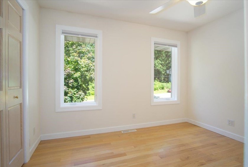 Beautiful LAKE KEGONSA HOME with 50' of frontage, pier, and - photo 43