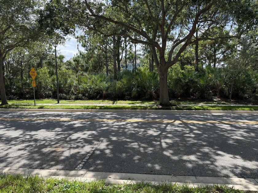 Welcome to Jupiter's Botanica community. A great location, close - photo 4