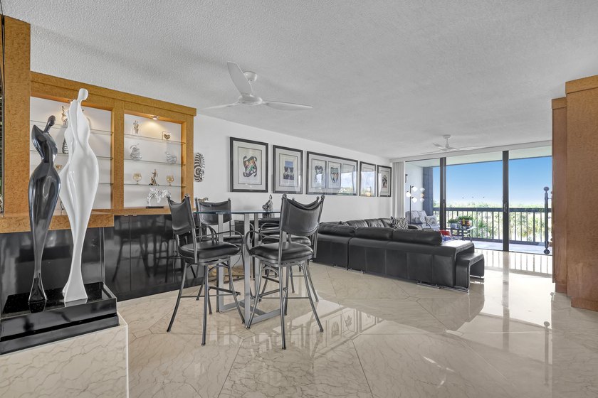 Imagine waking each morning to shimmering Intracoastal views and - photo 10
