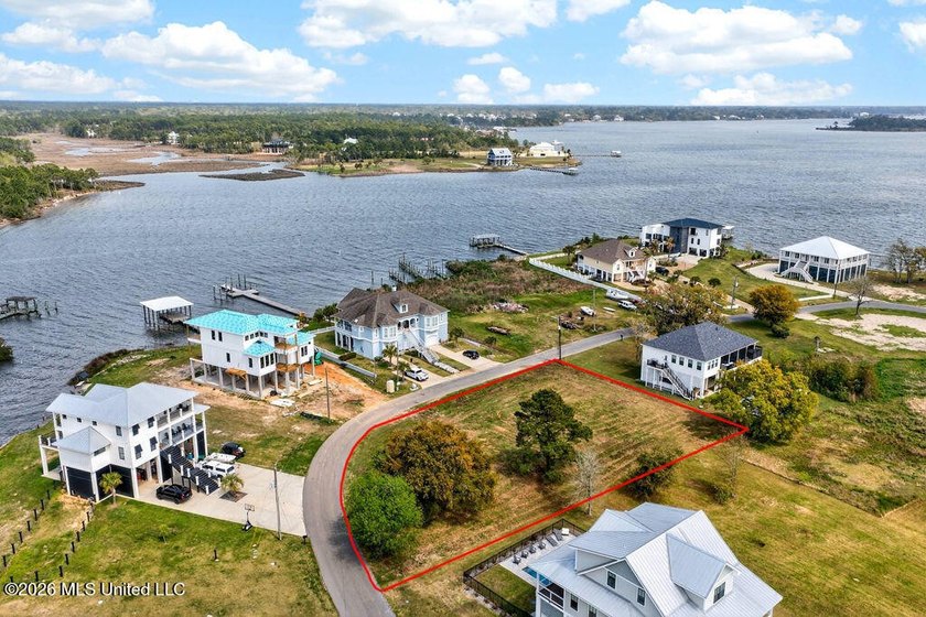 Discover the potential of this unique property located at 15613 - photo 5