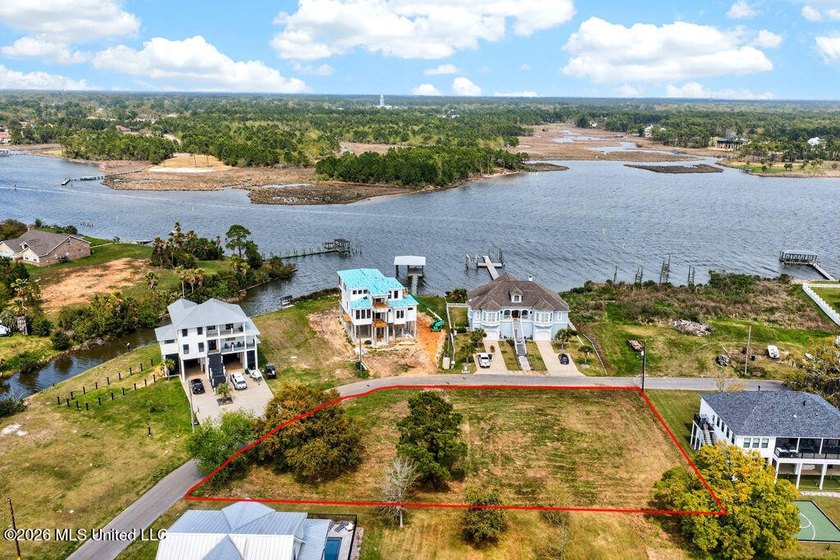 Discover the potential of this unique property located at 15613 - photo 6