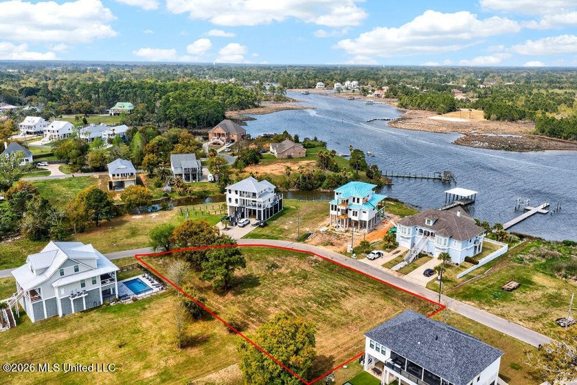 Discover the potential of this unique property located at 15613 - photo 7