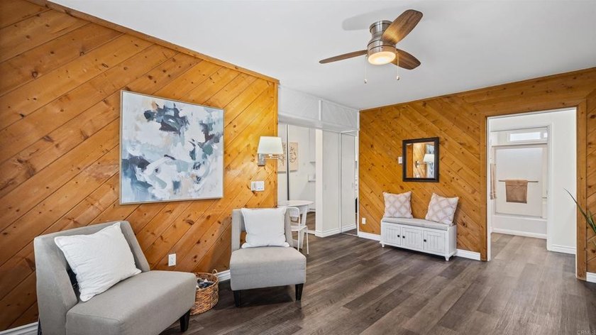 Welcome to this light and bright upstairs 1 bedroom, 1 bath - photo 12
